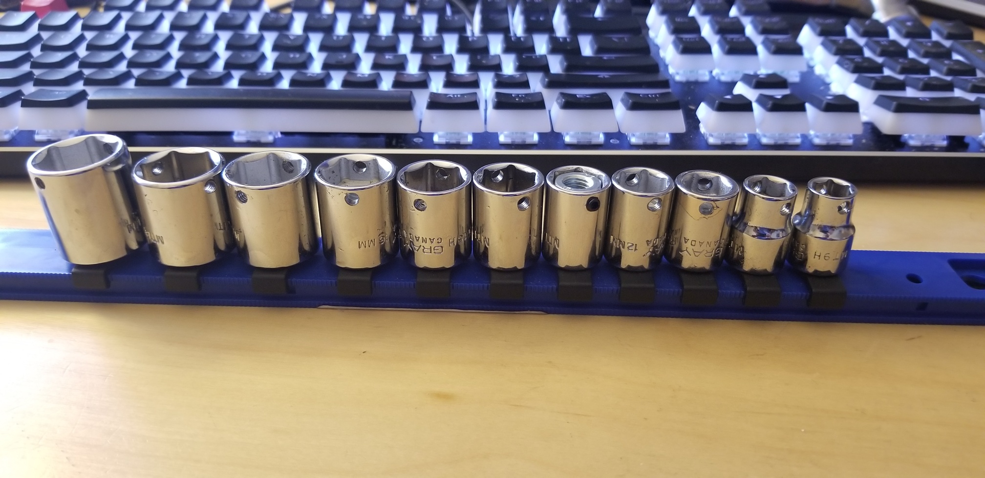 Lockingsocketsfullset.jpg
